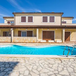 Apartment Volme Romina