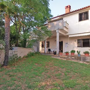 Apartment Ana 1707