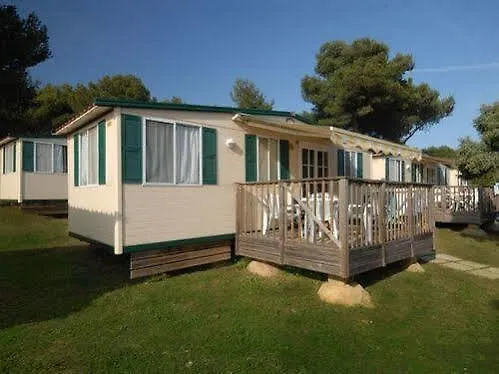 Arena Indije Mobile Homes 2*, Banjole