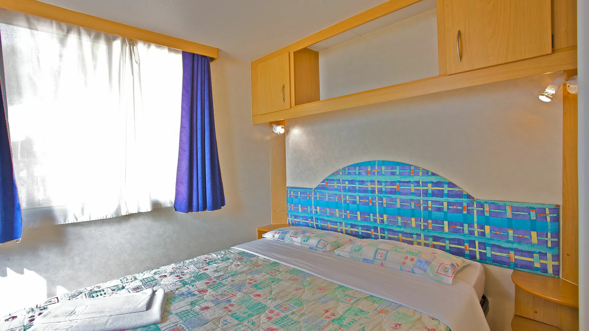 Arena Indije Mobile Homes 2*, Banjole Kroatien